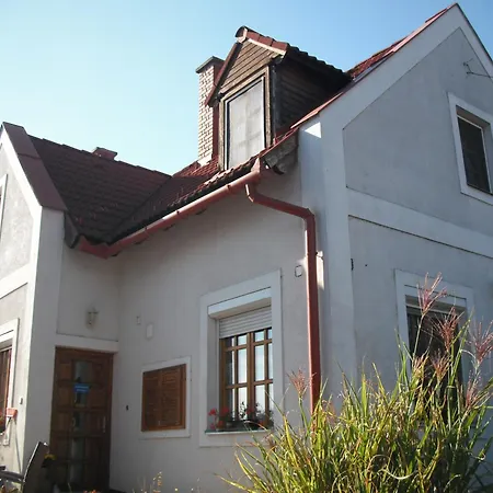 Viktória